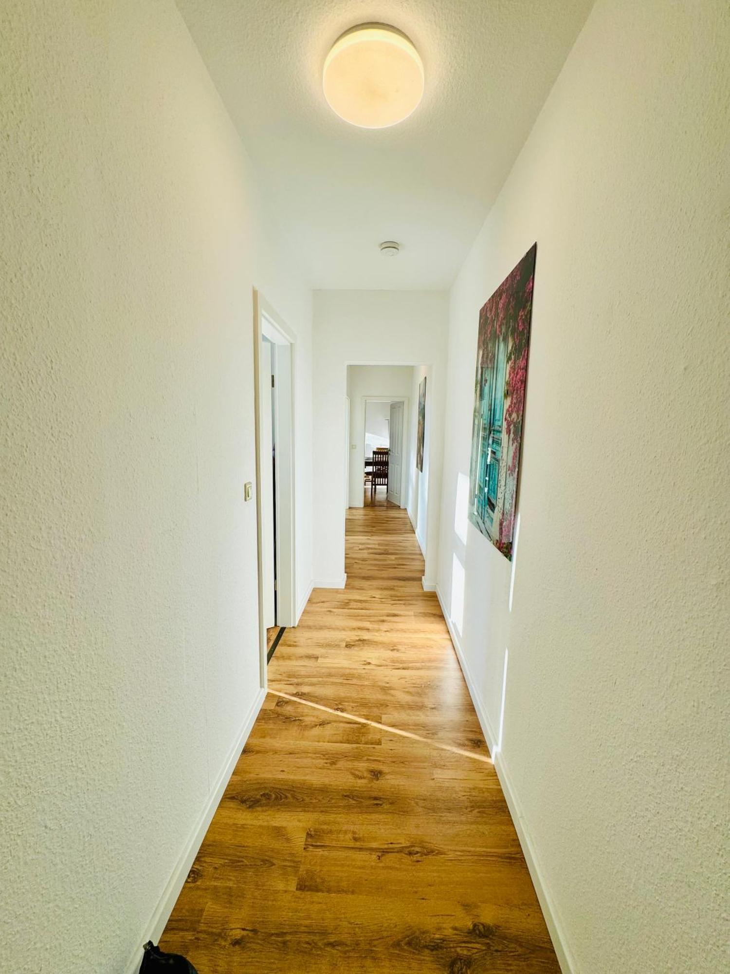Schicke Wohnung Im Gruenen Hinterhof Шверин Екстериор снимка